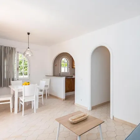 Girasols Gardens Sup Apartment *