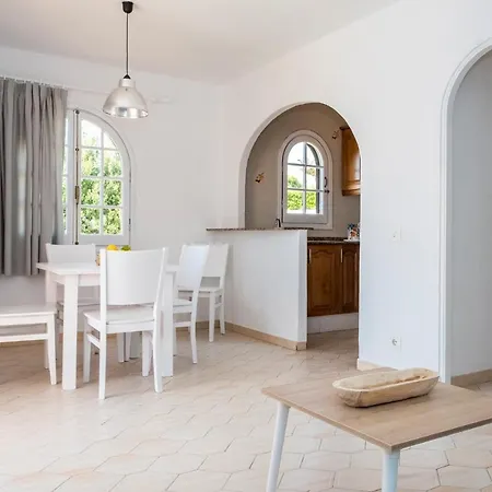 Girasols Gardens Sup Apartman *